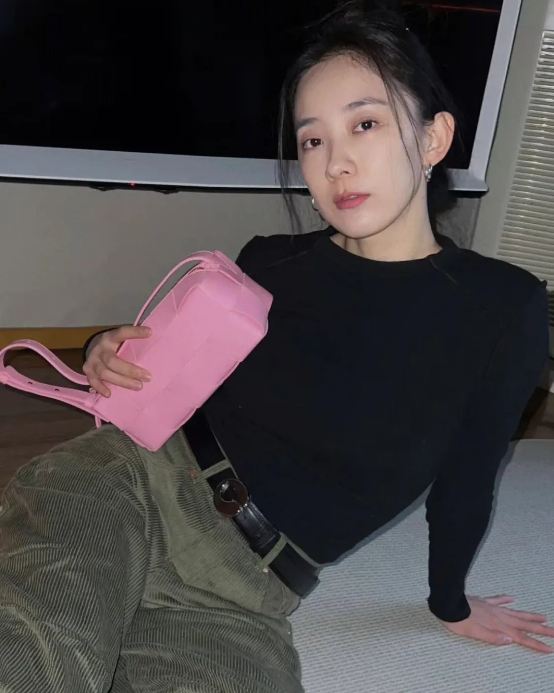 This is one of the rare pink bags that is not tacky.